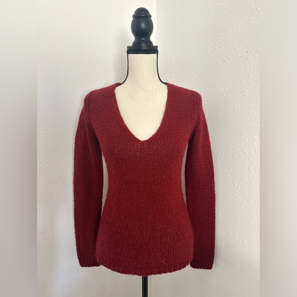 Zara red and white v neck sweater - Picture 1 of 4